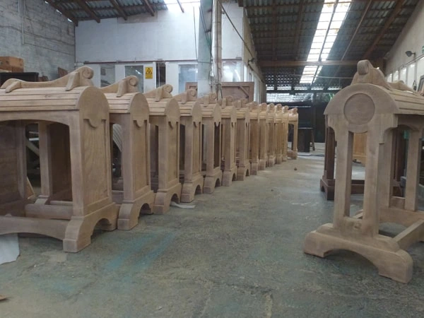 Jorge Kurczyn Saddle Stands factory workshop photograph