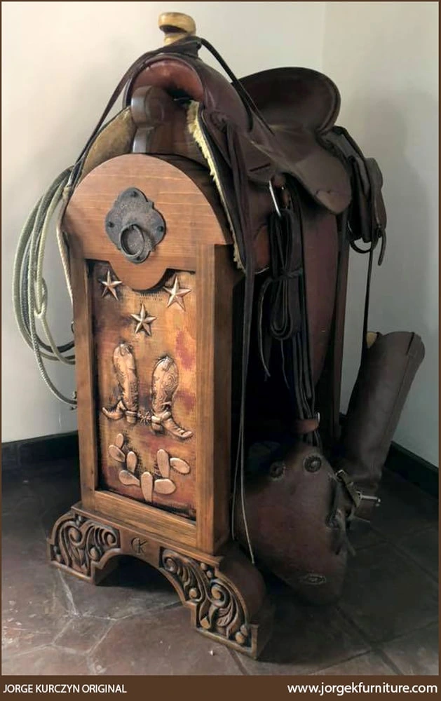 Casero Saddle Stand / Saddle Rack